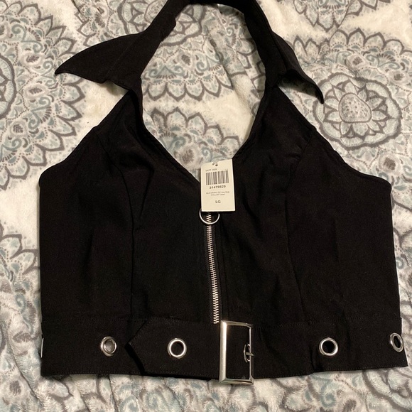 NWT Halter top with belt and zipper closure - Picture 1 of 3